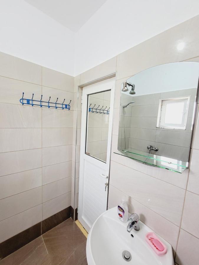 Voda Apartments Ksamil Esterno foto
